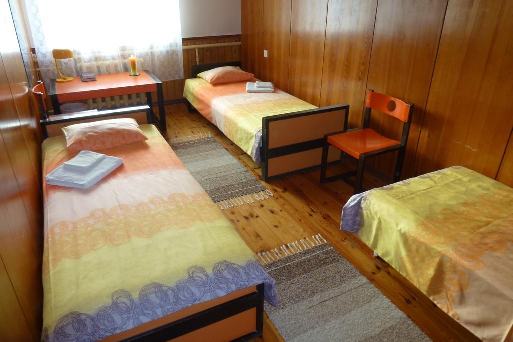 Kihelkonna Pastorate Guesthouse Quarto foto